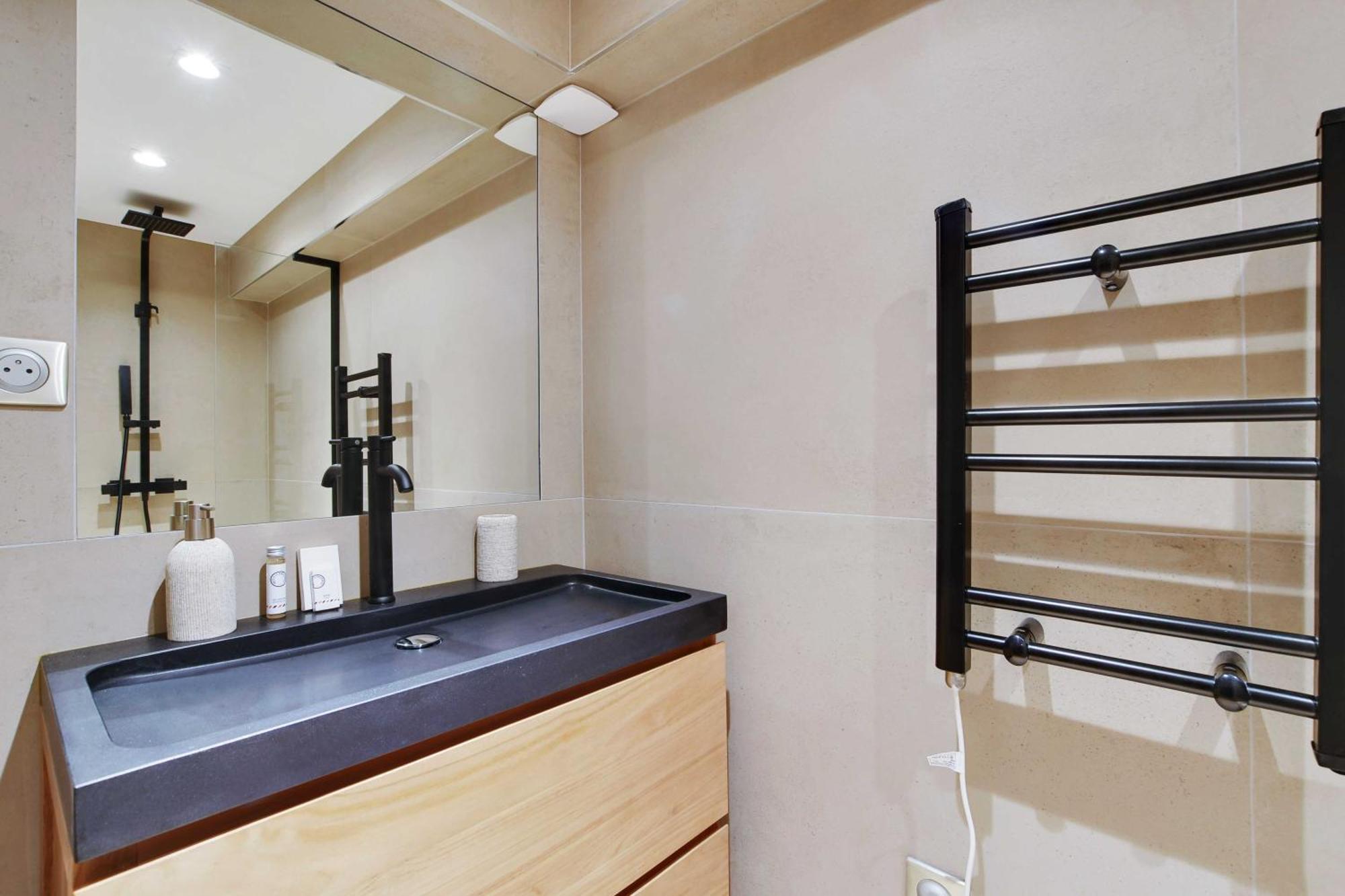 Appartamento Spacious - 2br- 6p - Grandes-carrieres